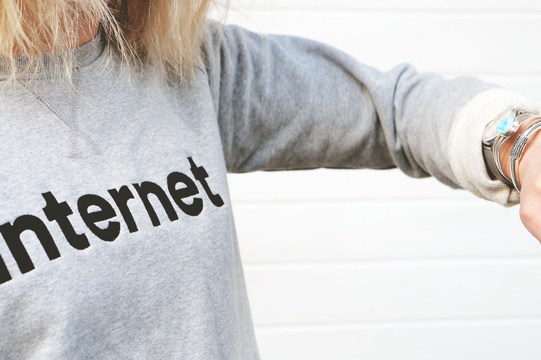 7_look_blog_mode_sweat_internet_hello_standard_escarpins_follow_me_autruche_nantaise