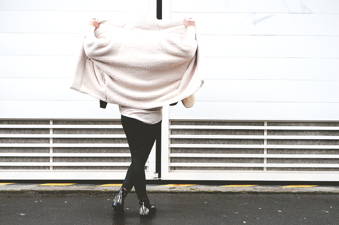 10_look_blog_mode_veste_nounours_sheinside_romwe_chaussures_libre_comme_l_air