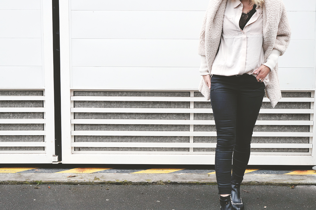 12_look_blog_mode_veste_nounours_sheinside_romwe_chaussures_libre_comme_l_air