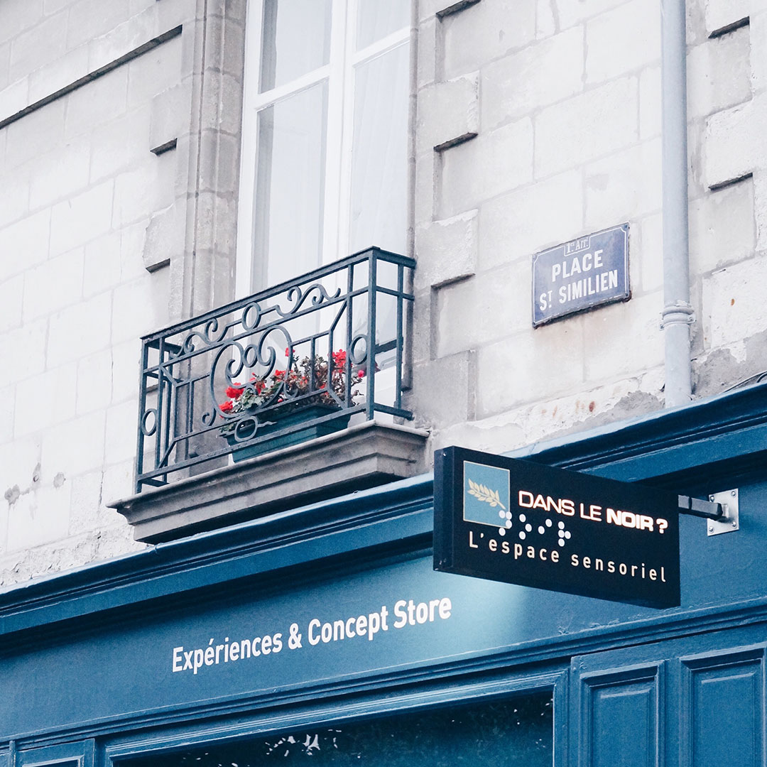 espace-sensoriel-dans-le-noir-degustation-nantes